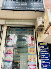 THE DENTIST Official Signboard